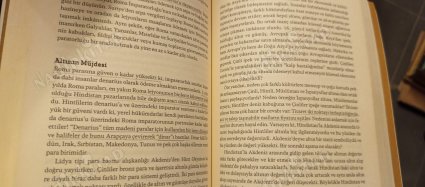 Hayvanlardan Tanrılara Sapiens - İnsan Türünün Kısa Bir Tarihi