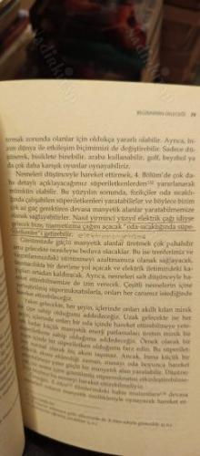 Geleceğin Fiziği - 2100 Yılına Kadar Bilim İnsanlığın Kaderini ve Günlük Yaşamımızı Nasıl Şekillendirecek?