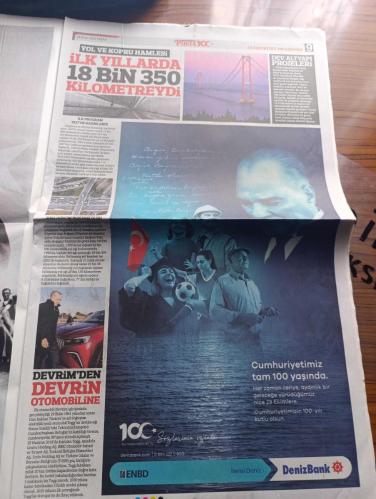 Posta Gazetesi - Turkish Newspaper - 29 Ekim 2023 - 29 Ekim Cumhuriyet Bayramı kutlu olsun - 100. Yıl Cumhuriyet ışığı yolumuzu aydınlatıyor - 100 yıl sonra Cumhuriyet yazan Oral Çalışlar - nesiller boyu Cumhuriyet yazan Güney Öztürk - Cumhuriyete çok şey borçluyuz yazan Hakan Çelik - ekonomide asırlık başarının sırrı bağımsızlıkla yatıyor - 100 üncü yılda 365 milyar dolarlık ihracat - Şenpiliç Cumhuriyet Bayramı kutlama mesajı - Devrimden devrin otomobiline TOGG Fotoğrafı - Shell 100 yıldır gururla Türkiye'nin yanında - Gazi Mustafa Kemal'in milli mücadele için 16 Mayıs 1919'da harekete geçtiği Karaköy Galata rıhtımında Beyoğlu belediyesi tarafından ilk adım anıtı dikildi Fotoğrafı - kocatepe'deki unutulmaz Atatürk fotoğrafını deneyimli bir stüdyo fotoğrafçısı olan Jean Weinberg çekti Fotoğrafı - Damat Tween cumhuriyetimizin 100. Yılı kutlu olsun tam sayfa Atatürk fotoğraflı - Ediz Hun görmüyor musun her yanda Hürriyet Fotoğrafı - Hülya Koçyiğit bayram mesajı - 29 Ekim 2023