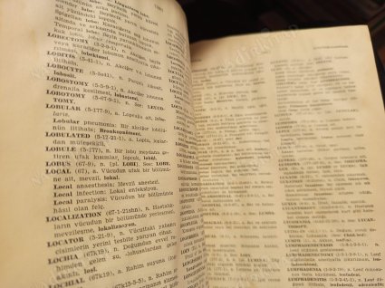 Tıp Lügatı / İngilizce - Latince - Türkçe (Şahıs Ciltli)