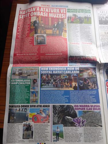 Posta Ege Belediyeleri Gazetesi - Turkish Newspaper - 29 Ekim 2023 - 29 Ekim Cumhuriyet Bayramı kutlu olsun - Cumhuriyetin kuruluşundan bu yana şehirlerin mihenk taşları - İzmir Büyükşehir belediyesi her fabrika bir kaledir diyen Atatürk'ün gösterdiği hedef doğrultusunda Cumhuriyetin 100. Yılı onuruna fabrikalar kuruyor - Manisa'da Kurtuluş büfesi tarihi aydınlatacak - Atatürk'ün Çanakkale kahramanı Seyit onbaşı ile görüştüğü 200 yıllık terzizade konağını Balıkesir belediyesi restore etti Fotoğrafı - cumhuriyetin aydınlık efeleri - Cumhuriyetin ilk kadın muhtarı Gül Esin Aydın Fotoğrafı - İzmir'de Cumhuriyet meydanı'nda Atatürk heykeli açıldı fotoğraf - Efeler'in ilk film festivali Altan Erkekli film günleri fotoğraf - cumhuriyet çocukları Narlıdere'de yetişiyor - Muğla'da Cumhuriyetin 100. Yılına Özel anıt - Fethiye Belediye Başkanı Alim Karaca coşkumuz hiç bitmeyecek 100'ümüz hep gülecek - Çiğli belediyesi'nden 100. Yıla özel açılış - Menemen'de 100. Yıla 100 bin bayrak -29 Ekim 1923