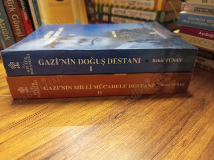 Gazi'nin Doğuş Destanı / Gazi'nin Milli Mücadele Destanı (2 Cilt Takım)