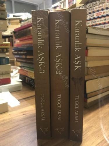 Karanlık Aşk 1-2-3 (3 Kitap Takım)