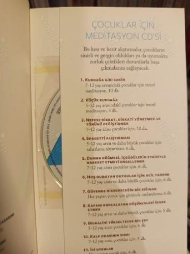 Bir Kurbağa Gibi Sakin ve Dikkatli - Çocuklar İçin Anne Babalarıyla Birlikte Meditasyon (CD'li)