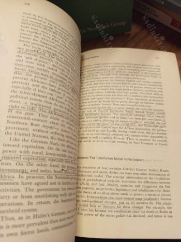 Political Life and Social Change - An Introduction to Political Science