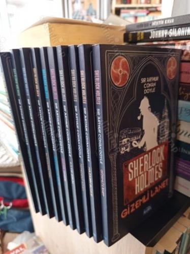 Sherlock Holmes - 10 Kitap Takım