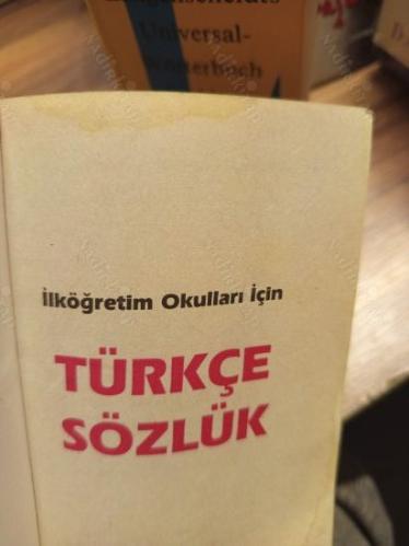İlköğretim için Türkçe Sözlük