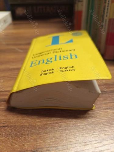 Langenscheidt's Universal Dictionary - English - Turkish / Turkish - English