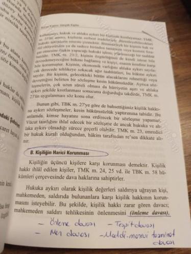 Medeni Hukuk Bilgisi - Cevaplı Test Soruları ve Kısa Hukuk Sözlüğü İlaveli (Güncellenmiş 4. Baskı)