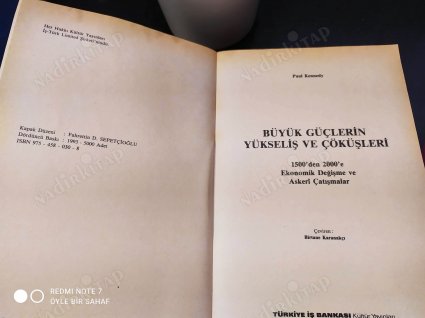 Büyük Güçlerin Yükseliş ve Çöküşleri - 1500'den 2000'e Ekonomik Değişme ve Askeri Çatışmalar