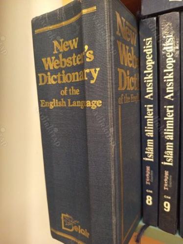 New Webster's Dictionary of the English Language Modern Desk Edition with Selected other Dictionaries and Abbreviations (Details below)