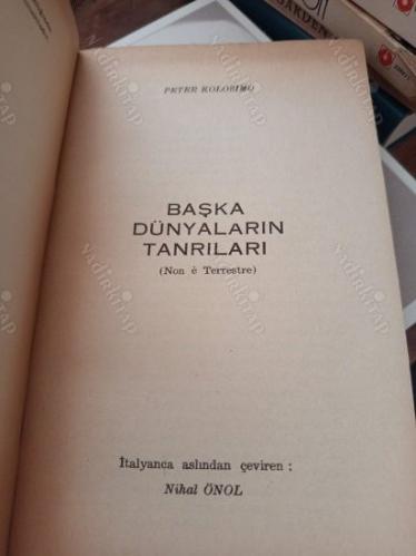 Başka Dünyaların Tanrıları