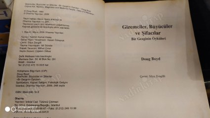 Gizemciler Büyücüler ve Şifacılar / Bir Gezginin Hikayeleri