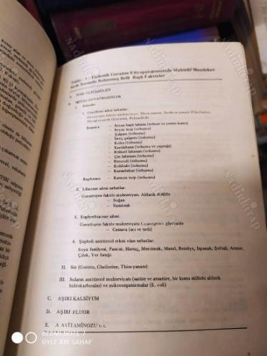 Türkiye'de Endemik Guvatr (İyod Yetersizliği Sorunu, Tedavisi, Profilaksi ve Getirdiği Problemler)