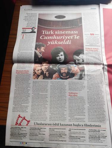 Oksijen Gazetesi - Turkish Newspaper - 27 Ekim 2023 - İyi ki Cumhuriyet var 100 yıllık gurur - İlla Batı demedi sentez yanlısıydı yazan Alper Bahçekapılı - Atatürk için sanat bir güçtü Elif Tanrıyar'ın röportajı - Türk mizahının inişleri çıkışları Kutlukhan Perker'in yazısı - sporun 100 yıllık yolculuğu yazan Mehmet Yüce - çağdaşlığın simgesi Cumhuriyet baloları - Mareşal Fevzi Çakmak'ın kızının düğün töreninden bir kare fotoğraf - Atatürk manevi kızı Nebile ile dans ederken fotoğraf - Türk sineması cumhuriyet ile yükseldi - Genco Erkal dostlar tiyatrosu Fotoğrafı - lüküs hayat oyunu 1980'ler Fotoğrafı - Zeki Müren 60'ların ikinci yarısında Maksim gazinosu'nda sahneye çıkıyordu Fotoğrafı - İbrahim Çallı anısına Cumhuriyet sergisi - Cumhuriyetin ilk kadın seramik sanatçısı Füreya Koral Fotoğrafı - Türk gastronomisinin 100 yıllık dönüşümü yazan Oğul Türkkan - adı artık 1924 İstanbul olan Rejans'ta Atatürk'ün masası hala duruyor Fotoğrafı - 100 yaşında bir çocuk senfoni - 29 ekim 1923