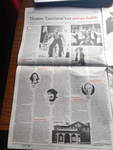 Oksijen Gazetesi - Turkish Newspaper - 27 Ekim 2023 - İyi ki Cumhuriyet var 100 yıllık gurur - İlla Batı demedi sentez yanlısıydı yazan Alper Bahçekapılı - Atatürk için sanat bir güçtü Elif Tanrıyar'ın röportajı - Türk mizahının inişleri çıkışları Kutlukhan Perker'in yazısı - sporun 100 yıllık yolculuğu yazan Mehmet Yüce - çağdaşlığın simgesi Cumhuriyet baloları - Mareşal Fevzi Çakmak'ın kızının düğün töreninden bir kare fotoğraf - Atatürk manevi kızı Nebile ile dans ederken fotoğraf - Türk sineması cumhuriyet ile yükseldi - Genco Erkal dostlar tiyatrosu Fotoğrafı - lüküs hayat oyunu 1980'ler Fotoğrafı - Zeki Müren 60'ların ikinci yarısında Maksim gazinosu'nda sahneye çıkıyordu Fotoğrafı - İbrahim Çallı anısına Cumhuriyet sergisi - Cumhuriyetin ilk kadın seramik sanatçısı Füreya Koral Fotoğrafı - Türk gastronomisinin 100 yıllık dönüşümü yazan Oğul Türkkan - adı artık 1924 İstanbul olan Rejans'ta Atatürk'ün masası hala duruyor Fotoğrafı - 100 yaşında bir çocuk senfoni - 29 ekim 1923