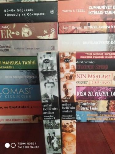 Mihri Belli'nin Anıları / İnsanlar Tanıdım I-II (2 Kitap Takım)