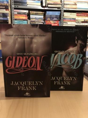 Gece Gezginleri Serisi 2 Kitap Takım: Jacob - Gideon