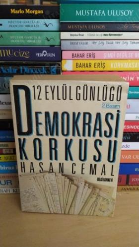 Tank Sesiyle Uyanmak - Demokrasi Korkusu (12 Eylül Günlüğü 2 Kitap Takım)