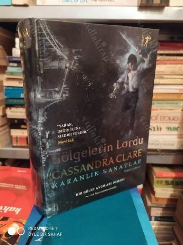 Karanlık Sanatlar 2 Kitap Takım (1. Geceyarısı Leydisi / 2. Gölgelerin Lordu)