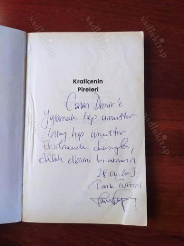 Kraliçenin Pireleri (İthaflı İmzalı)
