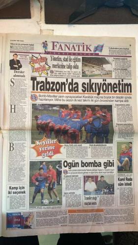 FANATİK SPOR GAZETESİ - TURKISH NEWSPAPER - DOĞUM GÜNÜ HEDİYESİ  - EKSİKSİZ TAM TAKIM GAZETE - 6 KASIM 1998 CUMA - SAYI: 1083 - OKTAY - TAYFUR - TOSHACK - SÜLEYMAN SEBA - ALPAY - MEHMET - GÜVEN TANER - FAİK GURSES - ULVİ GÜVENEROĞLU - ATAF KEÇECİ - DOĞAN BABACAN - ÇETİN - BU VATAN HEPİMİZİN - GERÇEK SPOR GAZETESİ - FANATİK - FANATİK İÇİNDEN - CUP WINNERS - PUAN DURUMU - HAFTANIN MAÇLARI - MUCİZEYİ BAŞARDILAR - TAKIM GİBİ - SEVİNÇ HÜZNE DÖNDÜ - TOSHACK DA ÇILDIRDI - SEBA İNANAMIYORUM - HADI CANIM SİZDE - İNTİHAR GÖRDÜM - YAZIKLAR OLSUN - BU NE REZİLLİK - PERŞEMBENİN GELİŞİ - TÜRKİYE KUPASI KURALAR ÇEKİLİYOR - GOL - KARTAL’DAN DRAMATİK SON - AMAKOCHI BİLGİLİ İLE TRİBÜNDEYDİ - OKTAY-ALPAY KAPIŞTI - BAŞKAN ÇETİN’İN BÜYÜK HEYECANI - KARTAL GOL ARARKEN AVLANDI - 50 MİLYAR PRİM UÇTU - BEŞİKTAŞ - VALERENGA - GALATASARAY - FENERBAHÇE - ANTALYASPOR - TRABZON - KARABÜK - ADANA - ERZURUM - SAKARYA - SAMSUN - BURSA - KOCAELİ - ANKARAGÜCÜ - GAZİANTEP - BEŞİKTAŞ 3-3 VALERENGA - ANTALYASPOR 82-74 FENE