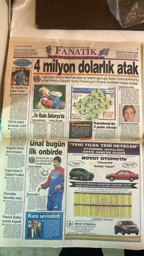 FANATİK SPOR GAZETESİ - TURKISH NEWSPAPER - DOĞUM GÜNÜ HEDİYESİ  - EKSİKSİZ TAM TAKIM GAZETE - 7 KASIM 1998 CUMARTESİ - SAYI: 1084 - ELVİR BALİÇ - UCHE - MEHMET Y. YILMAZ - NECATİ BİLGİÇ - ABDULLAH ÇEVRİM - ONUR BELGE - ENGİN VEREL - OKTAY - FEVZİ - EKREM - SÜLEYMAN SEBA - ORHAN YILDIRIM - TOSHACK - FARUK SÜREN - FATİH TERİM - BÜLENT - FILIPESCU - VEDAT - HASAN - HAKAN ŞÜKÜR - CENGİZ KAFTAN - YAŞAR SAYGI - AYKUT AKICI - BU VATAN HEPİMİZİN - GERÇEK SPOR GAZETESİ - FANATİK - KURALARI ÇEKİLDİ - ÜZÜLDÜLER - FENERBAHÇE ANTALYASPOR ENGELİNE TAKILDI - AH FENER VAH FENER - BU KADRO İLE ZOR - İÇİMİZDEN VURULDUK - BUNUN ADI FUTBOL DEĞİL - KREDİ BİTTİ - UCHE DE MODAYA UYDU - TATSIZ TUZSUZ - KANARYA HALA ŞOKTA - BEŞİKTAŞ YANGIN YERİ - HESAP VERDİLER - TOSHACK İSTİFA YOK - PUAN DURUMU - HAFTANIN MAÇLARI - TERİM’DEN SERT UYARI - KAPTAN BÜLENT’İN HASRETİ BİTİYOR - ÇANAKKALE YOLCULARI - EKSİKLER MECBUR ETTİ - TERİM’DEN ÜLTİMATOM - YENDİK SEVİNDİK TAMAM - TEKNİK PATRON BENİM - KADRODA EKONOMİ - MAGANDA