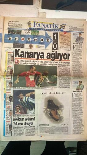 FANATİK SPOR GAZETESİ - TURKISH NEWSPAPER - DOĞUM GÜNÜ HEDİYESİ  - EKSİKSİZ TAM TAKIM GAZETE - 7 KASIM 1998 CUMARTESİ - SAYI: 1084 - ELVİR BALİÇ - UCHE - MEHMET Y. YILMAZ - NECATİ BİLGİÇ - ABDULLAH ÇEVRİM - ONUR BELGE - ENGİN VEREL - OKTAY - FEVZİ - EKREM - SÜLEYMAN SEBA - ORHAN YILDIRIM - TOSHACK - FARUK SÜREN - FATİH TERİM - BÜLENT - FILIPESCU - VEDAT - HASAN - HAKAN ŞÜKÜR - CENGİZ KAFTAN - YAŞAR SAYGI - AYKUT AKICI - BU VATAN HEPİMİZİN - GERÇEK SPOR GAZETESİ - FANATİK - KURALARI ÇEKİLDİ - ÜZÜLDÜLER - FENERBAHÇE ANTALYASPOR ENGELİNE TAKILDI - AH FENER VAH FENER - BU KADRO İLE ZOR - İÇİMİZDEN VURULDUK - BUNUN ADI FUTBOL DEĞİL - KREDİ BİTTİ - UCHE DE MODAYA UYDU - TATSIZ TUZSUZ - KANARYA HALA ŞOKTA - BEŞİKTAŞ YANGIN YERİ - HESAP VERDİLER - TOSHACK İSTİFA YOK - PUAN DURUMU - HAFTANIN MAÇLARI - TERİM’DEN SERT UYARI - KAPTAN BÜLENT’İN HASRETİ BİTİYOR - ÇANAKKALE YOLCULARI - EKSİKLER MECBUR ETTİ - TERİM’DEN ÜLTİMATOM - YENDİK SEVİNDİK TAMAM - TEKNİK PATRON BENİM - KADRODA EKONOMİ - MAGANDA