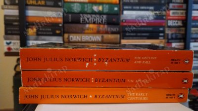 Byzantium 1-The Early Centuries / 2-The Apogee / 3-The Decline and Fall / Bizans : İlk Yüzyıllar, Zirve, Gerileme ve Çöküş (3 Kitap Takım)