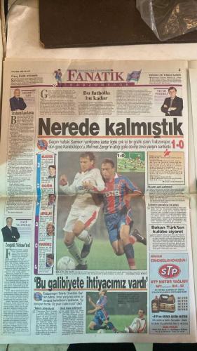 FANATİK SPOR GAZETESİ - TURKISH NEWSPAPER - DOĞUM GÜNÜ HEDİYESİ  - EKSİKSİZ TAM TAKIM GAZETE - 8 KASIM 1998 PAZAR - SAYI: 1085 - FARUK - FATİH TERİM - BECALI - MEHMET ZENGİN - NECMİ PEREKLİ - MEHMET TAN - NACİ YALINKILIÇ - SELÇUK MUMCU - ALİ YILDIRIM - AZİZ YILDIRIM - TOSHACK - RASİM KARA - YASİN ÖZDENAK - SADIK İLHAN - OKAN - POPESCU - BÜLENT - UFUK - HAKAN - DURSUN - SERKAN - HAGI - MUSUSI - TURAN - ENGİN - ZEKİ AKYOL - TROLCU DEMİRKOL - BU VATAN HEPİMİZİN - GERÇEK SPOR GAZETESİ - FANATİK - GALATASARAY GENÇ FARUK’U BARCA’YA VERİYOR - CİM BOM’UN GANALILAR’I TÜRK MİLLİ TAKIMI’NDA - TRABZONSPOR KARABÜK ENGELİNİ AŞTI - KARTAL VE ASLAN ZORLU VİRAJDA - POTADA DEPLASMAN TAKIMLARI GÜLDÜ - TRABZON DEMİR ALDI - BU FUTBOLLA BU KADAR - TRABZON KAN KUSTU - ZENGİNLİK MEHMET’TEN - CAMPBELL’DAN YİNE SES ÇIKMADI - FENER BAŞKAN’I KALPTEN GÖTÜRECEK - TRİBÜNDE KAVGA ÇIKTI - AMOKACHİ’Yİ SATIN - AZİZ YILDIRIM ABD’DE CHECK-UP - LÖW: CEZAYI TAKIM İÇİNDE KESECEĞİM - RASİM-YASİN CİM BOM’A KARŞI - KALEDE KRALD