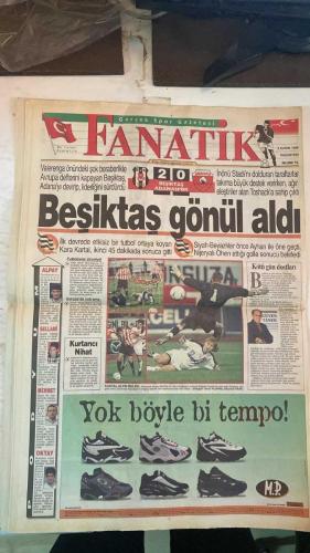 FANATİK SPOR GAZETESİ - TURKISH NEWSPAPER - DOĞUM GÜNÜ HEDİYESİ  - EKSİKSİZ TAM TAKIM GAZETE - 9 KASIM 1998 PAZARTESİ - SAYI: 1086 - HAGI - ARİF - HAKAN ŞÜKÜR - OKAN - TOLUNAY - EMRE - TAMER - AYKUT AKICI - EROL DEMİRKOL - GÜVEN TANER - FAİK GÜRSES - ULVİ GÜVENEROĞLU - MEHMET GENÇ - GÜRCAN BERK - ATIF KEÇECİ - TAYLAN UYGUR - İSMET TONGO - OSMAN TANBURACI - TEMEL ÖZALAK - OĞUZ DİZER - ORHAN YILDIRIM - SÜLEYMAN KARA - AYHAN - OHEN - NİHAT - BU VATAN HEPİMİZİN - GERÇEK SPOR GAZETESİ - FANATİK - CİM BOM 5. VİTESTE - ASLAN - TOLUNAY İLK GOLÜNÜ ATTI - HAKAN ŞÜKÜR 1949. GOLÜNÜ KAYDETTİ - 18 MART STADI’NDA ÇANAKKALE’YE GOL YAĞDI - KARTAL YIKILMADI AYAKTA - KÖTÜ GÜN DOSTLARI - SEYİRCİ VE AYHAN - ÖNEMLİ OLAN KAZANMAK - MORAL BULDULAR - ÜÇ PUANA TECRÜBESİYLE UZANDI - BEŞİKTAŞ SİLKİNDİ - DERTLERİN SONU OLSUN - FUTBOL YOK 2 GOL VAR - KOLAY DEPLASMAN - BUNLARIN HEPSİ HAGİ KOPYASI - GÜLE OYNAYA - BOĞAZDAKİ PIRLANTA - PUAN DURUMU - HAFTANIN MAÇLARI - BEŞİKTAŞ GÖNÜL ALDI - ALPAY - SELLAMİ - MEHMET - OK