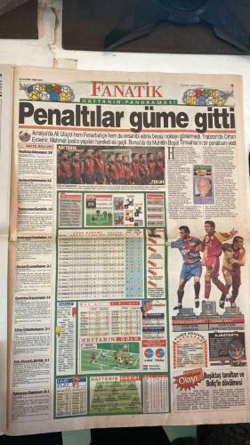FANATİK SPOR GAZETESİ - TURKISH NEWSPAPER - DOĞUM GÜNÜ HEDİYESİ  - EKSİKSİZ TAM TAKIM GAZETE - 10 KASIM 1998 SALI - SAYI: 1067 - FATİH TERİM - EMRE BELÖZOĞLU - TOLUNAY KAFKAS - OKAN - HASAN SAĞIN - ARİF - HAKAN ŞÜKÜR - VAN GAAL - CENGİZ KAPTAN - HAKAN ULUSOY - ATEŞ ÜNAL ERZEN - OĞUR OKAN - ALLAN KEÇE - CENGİZ EUTER - RASİM KARA - TOSHACK - AYHAN - NİHAT - HİKMET - ERKAN - MUTLU - ALİ EREN - RAHİM - EKREM - GÜNGÖR DENİZ - LEVENT KALKAN - BU VATAN HEPİMİZİN - GERÇEK SPOR GAZETESİ - FANATİK - KIRMIZI HATTI AÇTIK - FENERBAHÇELİLER MESAJINIZI BEKLİYORUZ - HER CEPHENİN ASLANI - TELEKOM’UN SAPORTA SINAVI - ATAMIZI ANIYORUZ - ATATÜRK BEŞİKTAŞ KUPASI - ÖNEMLİ OLAN SİSTEM - BEŞİKTAŞ’A ATTI ŞANSI AÇILDI - YÜK AĞIR YOL UZUN - KADROMU BOZMAM - VAN GAAL İÇİN TEHLİKE ÇANLARI - ALTIN KUPA - APO İNADI - DERSİMİZ YÖNETİCİ EĞİTMEK - KARA TOSHACK’I TOPA TUTTU - BABA’YA 75. YIL FORMASI - HİKMET ONUR RÖPORTAJI - HALTERCİLERİMİZ PODYUMDA - MİLLİ PİYANGO ÇEKİLDİ - KARTAL’IN İNANILMAZ YÜKSELİŞİ - TOLUNAY YENİD