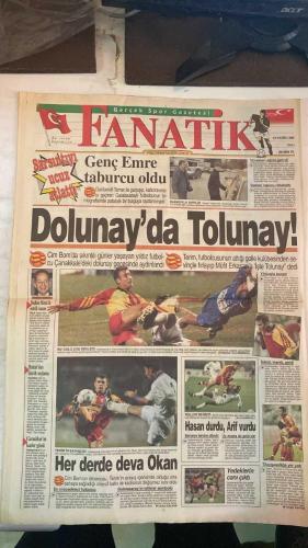 FANATİK SPOR GAZETESİ - TURKISH NEWSPAPER - DOĞUM GÜNÜ HEDİYESİ  - EKSİKSİZ TAM TAKIM GAZETE - 10 KASIM 1998 SALI - SAYI: 1067 - FATİH TERİM - EMRE BELÖZOĞLU - TOLUNAY KAFKAS - OKAN - HASAN SAĞIN - ARİF - HAKAN ŞÜKÜR - VAN GAAL - CENGİZ KAPTAN - HAKAN ULUSOY - ATEŞ ÜNAL ERZEN - OĞUR OKAN - ALLAN KEÇE - CENGİZ EUTER - RASİM KARA - TOSHACK - AYHAN - NİHAT - HİKMET - ERKAN - MUTLU - ALİ EREN - RAHİM - EKREM - GÜNGÖR DENİZ - LEVENT KALKAN - BU VATAN HEPİMİZİN - GERÇEK SPOR GAZETESİ - FANATİK - KIRMIZI HATTI AÇTIK - FENERBAHÇELİLER MESAJINIZI BEKLİYORUZ - HER CEPHENİN ASLANI - TELEKOM’UN SAPORTA SINAVI - ATAMIZI ANIYORUZ - ATATÜRK BEŞİKTAŞ KUPASI - ÖNEMLİ OLAN SİSTEM - BEŞİKTAŞ’A ATTI ŞANSI AÇILDI - YÜK AĞIR YOL UZUN - KADROMU BOZMAM - VAN GAAL İÇİN TEHLİKE ÇANLARI - ALTIN KUPA - APO İNADI - DERSİMİZ YÖNETİCİ EĞİTMEK - KARA TOSHACK’I TOPA TUTTU - BABA’YA 75. YIL FORMASI - HİKMET ONUR RÖPORTAJI - HALTERCİLERİMİZ PODYUMDA - MİLLİ PİYANGO ÇEKİLDİ - KARTAL’IN İNANILMAZ YÜKSELİŞİ - TOLUNAY YENİD