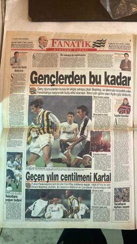FANATİK SPOR GAZETESİ - TURKISH NEWSPAPER - DOĞUM GÜNÜ HEDİYESİ  - EKSİKSİZ TAM TAKIM GAZETE - 11 KASIM 1998 ÇARŞAMBA - SAYI: 1088 - TAYFUN - MOSHOEU - ABDULLAH ÇEVRİM - GÜVEN TANER - ENGİN VEREL - ULVİ GÜVENEROĞLU - YEMEN EKSİOĞLU - İSMET BADEM - YÜCEL SEÇKİNER - ERSİN TARANOĞLU - İBRAHİM GÜRDAL - YÜKSEL YALOVA - HALUK ULUSOY - RIZA ÇALIMBAY - MUSTAFA DENİZLİ - GORDON MILNE - HALİL MUTLU - ARİF - AYKUT AKICI - BURAK EMAS - BÜLENT ÜNDER - MÜFİT ERKASAP - LEVENT KALKAN - BU VATAN HEPİMİZİN - GERÇEK SPOR GAZETESİ - FANATİK - BU ŞEREF FENER’İN - TRİBÜNLER BOŞ KALDI - FEDERASYONUN AYIBI - AYIP ETTİK - ATATÜRKİYE - İKİ TAKIMA DA TEŞEKKÜRLER - ANKARA’DAN BURUK DÖNÜYORUZ - SAYGIDAN KOŞMADILAR - ATAM İZİNDEYİZ - NOTLAR NOTLAR - GORDON MILNE ASLAN’I EZBERLEDİ - HALİL DÜNYAYI KALDIRDI - ARİF: UZAYLI TAKIMIZ - KIRMIZI HATTA FAKS YAĞDI - FENERBAHÇELİLER SERGEN’İ İSTİYOR - UZAYLI TAKIMIZ - JUVE’NİN KOLU KANADI KIRIK - ÖZÜR DİLEYECEK BİRİ ARANIYOR - BU KADRO YIKILMAZ - CİM BOM’DA RÖTARLI İDMAN - HER