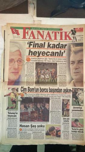 FANATİK SPOR GAZETESİ - TURKISH NEWSPAPER - DOĞUM GÜNÜ HEDİYESİ  - EKSİKSİZ TAM TAKIM GAZETE - 13 KASIM 1998 CUMA - SAYI: 1090 - JOACHIM LÖW - SERGEN - MEHMET DEMİRCAN - OĞUZ - SAFFET - CEM UZAN - KEMALETTİN - ERKAN - SELAHATTİN - FERUDUN NİĞDELİOĞLU - MEHMET YILMAZ - LİPPI - OKTAY - TAYFUR - TOLUNAY - HASAN ŞAŞ - POPESCU - AHMET YOLALAN - EMRE - EROL DEMİRKOL - BU VATAN HEPİMİZİN - GERÇEK SPOR GAZETESİ - FANATİK - LÖW: SERGEN!.. NEIN NEIN NEIN - SERGEN NE BEDAVASI ABİ - OĞUZ SAFFET FENER’DE - YALAN RÜZGARI - FENER’DE KOMİK OPERASYON - KEMO’YA İMZA KAMPANYASI - FENER’İ YAKAN DÖRTLÜ - HALTERDE YILMAZ’DAN İKİ MADALYA - LİPPİ’Yİ ŞİMDİDEN KORKU SARDI - BEŞİKTAŞ’IN MEKSİKALILARI - BİR TEK EFES GÜLDÜRDÜ - DARDANEL KOCAELİ MAÇI - FİNAL KADAR HEYECANLI - JUVE’NİN SON ŞANSI - İKİ RAKİBİMİZ VAR - TORİNO’DA DERSİNİ ALDI - ÜÇ EKSİK ÖNEMLİ - KOMPLE BİR TAKIM - CİM BOM’UN BORCU BASINDAN AŞKIN - YÖNETİM RAPOR VERDİ - EMRE YİNE KORKUTTU - TOLUNAY’IN HEYECANI - DUYGUSALLIK TANIMAM - HASAN ŞAŞ ŞOKU - PO