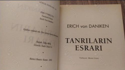 Tanrıların Esrarı - Efsanelerin Çağdaş Bir Yorumu (1. Baskı)