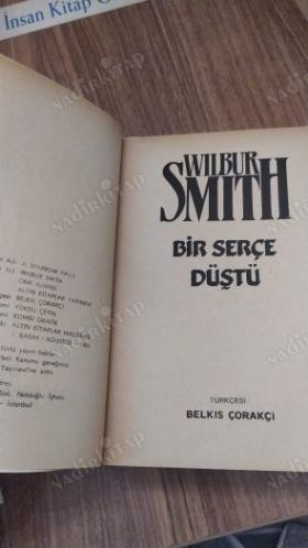 Bir Serçe Düştü - 1. Baskı
