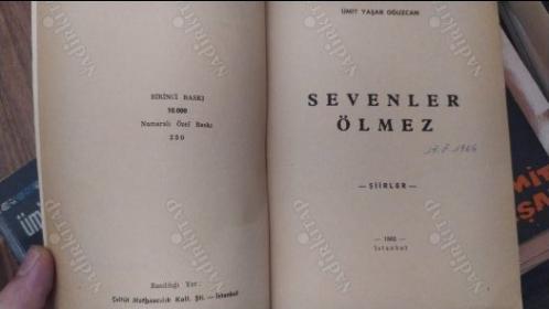 Sevenler Ölmez - İlk Baskı (Numaralı Özel Baskı)