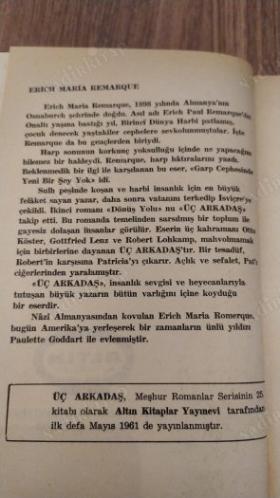 Üç Arkadaş