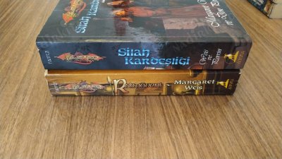 Ejderha Mızrağı (Raistlin Tarihçeleri 1 ve 2. Cilt | Ruhdöveni - Silah Kardeşliği)