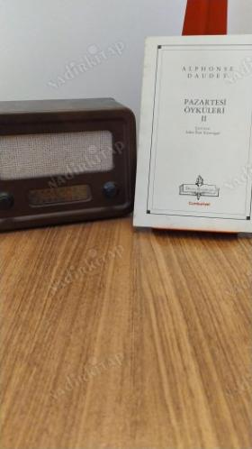 Pazartesi Öyküleri I-II (2 Kitap Takım)