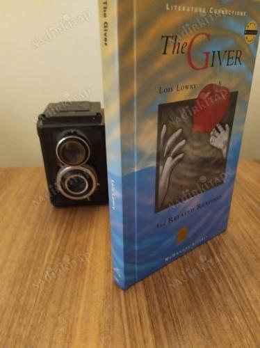 The Giver and Related Readings (Ciltli)