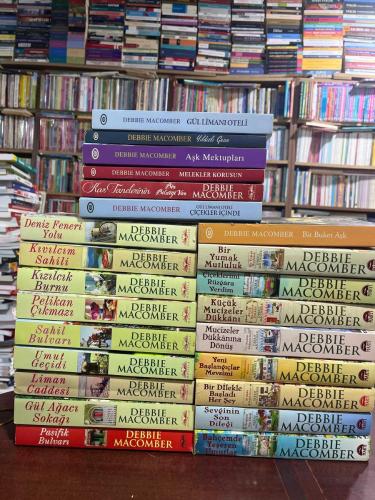 DEBBIE MACOMBER KİTAPLARI -   ( 24 Kitap ) ( Kitap İsimleri Açıklama Kısmında )