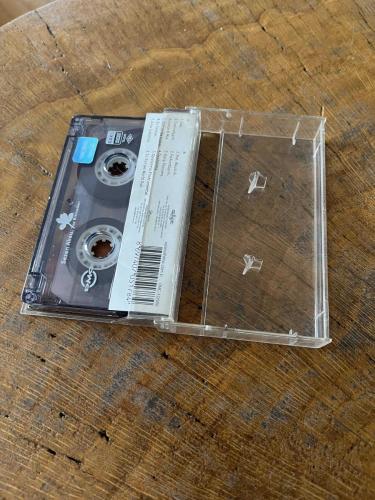 SEZEN AKSU - YAZ BİTMEDEN - KASET
