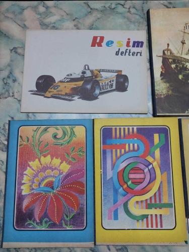 1970LER 1980LER 10 ADET OKUL DEFTERİ 20×28cm YAN KISIM SİYAH BEZLİ ESKİ KIRTASİYE DEPO MALI KIRTASİYE KOLEKSİYONU YAPANLAR İÇİN KOLEKSİYONLUK ÜRUN HALİYLE