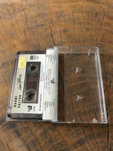 RAHMİ SALTUK - HADİ GÜLÜMSE - KASET