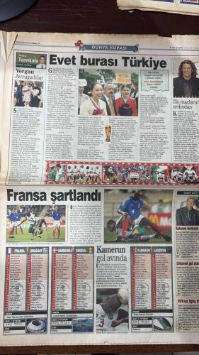 FOTOMAÇ SPOR GAZETESİ - TURKISH NEWSPAPER - DOĞUM GÜNÜ HEDİYESİ  - EKSİKSİZ TAM TAKIM GAZETE - 6 HAZİRAN 2002  AZİZ YILDIRIM - NİHAT ÖZDEMİR - MAHMUT USLU - HAKAN BİLAL KUTLUALP - İLHAN EKŞİOĞLU - NİHAT OZBAĞI - OSMAN YALÇIN - MİTHAT YENİGÜN - FATİH TERİM - JANCKER - MUHAMMET SARR - BÜLENT KORKMAZ - OKAN BURUK - ŞENOL GÜNEŞ - RÜŞTÜ REÇBER - HAKAN ŞÜKÜR - CAN ÇOBANOĞLU - ŞENES ERZİK - GÖKMEN ÖZDENAK - LEVENT TÜZEMEN - ABDULLAH ÇEVRİM - ALTAN TANRIKULU - FATİH DOĞAN  GALATASARAY KRALINI ALIYOR - CİMBOM GENÇLEŞTİ - AVRUPA’DA İLK 11’DE - GÜNEŞ DERT KÜPÜ - GARİP ŞEYLER OLUYOR - ERZİK DE OLMASA - SEUL TÜRKLERİ BAĞRINA BASTI - İTİRAZI BIRAKIN ARTIK - EURO 2000’E BENZİYOR - ABD PORTUGAL’I FENA ÇARPTI - KUPA HEYECANI EFES İLE YAŞANIR  FENERBAHÇE - GALATASARAY - BEŞİKTAŞ - TRABZONSPOR - BAYERN MÜNİH - ROMA - MILAN - INTER - KOSTA RİKA - ÇİN - BREZİLYA - ABD - PORTEKİZ - FRANSA - SENEGAL - DANİMARKA - KAMERUN - SUUDİ ARABİSTAN - İSPANYA - SLOVENYA - JAPONYA - BELÇİKA - GÜNEY KORE - POLONYA