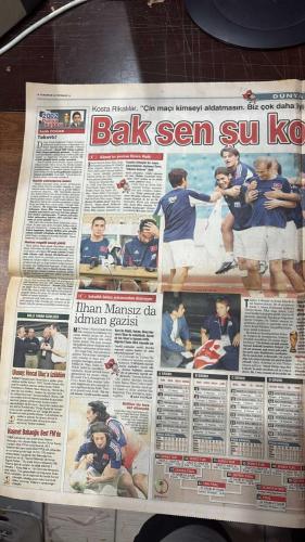 FOTOMAÇ SPOR GAZETESİ - TURKISH NEWSPAPER - DOĞUM GÜNÜ HEDİYESİ  - EKSİKSİZ TAM TAKIM GAZETE - 7 HAZİRAN 2002  FATİH TERİM - MİRCEA LUCESCU - MONDRAGON - MURAT SÖZKESEN - NOUMA - MUHAMMED SARR - HÜSNÜ GÜRELİ - YILDIRIM DEMİRÖREN - SERDAR BİLGİLİ - KİM YOUNG JOO - FRANZ BECKENBAUER - PELE - BÜLENT KORKMAZ - OKAN BURUK - MÜFİT ERKASAP - HAGİ - CLAUDIO NICULESCU - GIANI KİRİTA - DANIEL PANCU - LENCİ - BURAK ELMAS - ÖZER SARAÇOĞLU - YAŞAR YALÇIN - SÜLEYMAN GÜLTEKİN  YİNE KAPIŞTILAR - SARR ARTIK ASLAN - BEŞİKTAŞ KARIŞTI - KİM UNUTULMAZ - FRANSA ERİYOR - PELE BİLE ELEŞTİRDİ - İŞTE KOSTA RİKA - CAPONE BELİRSİZ - ERKASAP AVUSTURYA’DA - SAĞLAM HALKA ERGÜN - BİTMEYEN DERBİ - GALATASARAY GÜNLÜĞÜ - SEUL TÜRKLERİ BAĞRINA BASTI  FENERBAHÇE - GALATASARAY - BEŞİKTAŞ - BAYERN MÜNİH - INTER - MILAN - RAPID BÜKREŞ - DİNAMO BÜKREŞ - SENEGAL - URUGUAY - FRANSA - DANİMARKA - SUUDİ ARABİSTAN - KAMERUN - İSPANYA - PARAGUAY - ARJANTİN - İNGİLTERE - İSVEÇ - NİJERYA