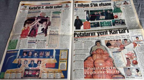 FANATİK BASKET HAFTALIK BASKETBOL GAZETESİ TURKISH NEWSPAPER - DOĞUM GÜNÜ HEDİYESİ  - TAM TAKIM EKSİKSİZ GAZETE   25-31ARALIK  2001  - SAYI: 264-  TURGAY DEMİREL VE AYDIN ÖRS'E MESLEK ÖDÜLÜ  - KARATAŞ ÖDÜL  - ÜLKER NE DİYORSA O  - TED KOLEJ'İ İKİYE KATLADILAR  - TELEKOM'DAN KAÇIŞ YOK  - HARİKASIN TELEKOM  - TÜRK TELEKOM STRASBOURG: ÇOK ÜSTÜNDÜK  - SAPORTADA DEVAM  - CRITIC SHUTTER  - EFES ÇİZME'Yİ AŞAMADI  - EFES PİLSEN: BENETTON TREVISO  - MAÇIN KADER ADAMI  - YENİLGİLER SERİSİ SÜRÜJOR  - KAÇAN SMAÇLAR VE FAULLER  - BUNU HAKETMEDİK  - BENETTON TİTREDİ  - D'ANTONI: GARBAJOSA SAĞOLSUN  - ESRARENGİZ OLAY  - SORUMLU YA DA SORUMSUZ KİM?  - KARA KARTALLAR UMUT SAÇIYOR  - FENER'İN FRENİ PATLADI  - DARÜŞŞAFAKA NİHAYET...  - GENÇ KARTALLAR'IN GÜNÜ  - TURGAY DEMİREL  - AYDIN ÖRS  - KARATAŞ  - EZZETTİN SOMER  - KAMBALA  - MEHMET BATURAL  - ÖZERHUN  - MAHMUDİ  - D'ANTONI  - GARBAJOSA  - MARCUS BROWN  - KEMAL  - ERAT YILMAER  - UMUT  - MURAT ÖZGÜL  - TUNGAY BİEN  - ENGİN ANSÖZ  -