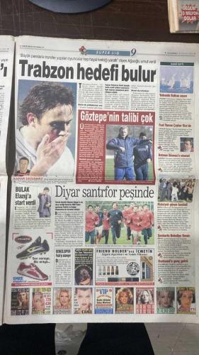 FOTOMAÇ SPOR GAZETESİ - TURKISH NEWSPAPER - DOĞUM GÜNÜ HEDİYESİ  - EKSİKSİZ TAM TAKIM GAZETE - 19 HAZİRAN 2002 ÇARŞAMBA  ÜMİT DAVALA - ALPAY ÖZALAN - HAKAN ŞÜKÜR - RÜŞTÜ REÇBER - EMRE BELÖZOĞLU - OKAN BURUK - YILDIRAY BAŞTÜRK - ŞENOL GÜNEŞ - COLLINA - HENRI CAMARA - BRUNO METSU - HENRIK LARSSON - AZİZ YILDIRIM - ALİ YILDIRIM - ORTEGA - ALMEYDA - WASHINGTON - SERGEN YALÇIN - AHMET DURSUN - YILDIRIM DEMİRÖREN - HÜSNÜ GÜRELİ - İBRAHİM ALTINSAY - ALİ DÜRÜST - OZHAN CANAYDIN - MONDRAGON - PASCAL NOUMA - BURAK ELMAS - OSCAR CORDOBA - ZAGO  TÜRKİYE TARİH YAZDI: JAPONYA’YI ÜMİT DAVALA’NIN HARİKA KAFA GOLÜYLE 1-0 YENEREK ÇEYREK FİNALE YÜKSELDİ - TÜRKİYE DÜNYANIN EN İYİ 8 TAKIMI ARASINDA - ALPAY MAÇIN YILDIZI SEÇİLDİ - TÜRKİYE’NİN RAKİBİ SENEGAL, MAÇ 22 HAZİRAN’DA OSAKA’DA - ŞENOL GÜNEŞ: “TARİH YAZIYORUZ, HEDEF YARI FİNAL” - HAKAN ŞÜKÜR 77. KEZ MİLLİ FORMAYI GİYEREK REKOR KIRDI - RÜŞTÜ SAKATLIĞA RAĞMEN KALEDE - OKAN BURUK: “SENEGAL MAÇINA YETİŞMEYİ UMUYORUM” - LARSSON MİLLİ TAKIMI BIRAKTI - METS
